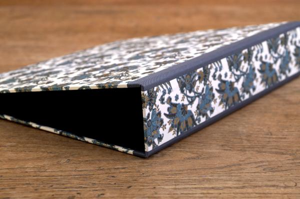 Document folder in Italian design handmade in Germany